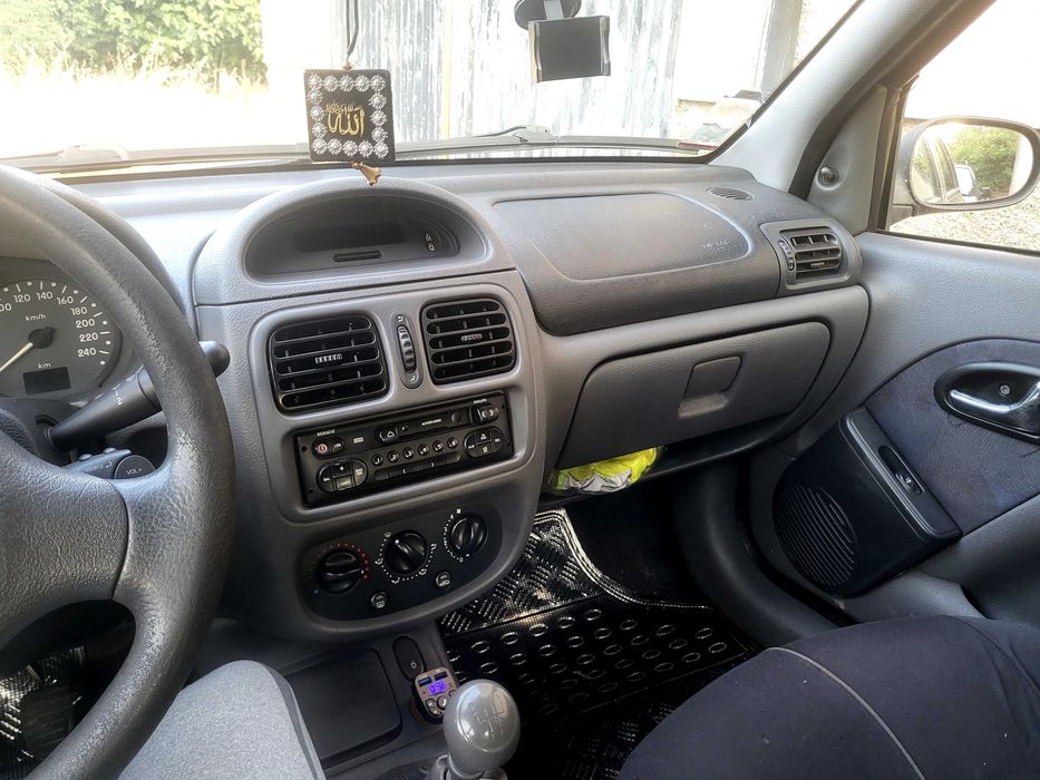 Renault clio 1.2 gasoline 1999