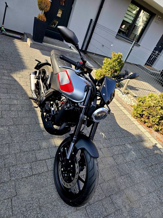 Motobi DL 125 Cafe Racer RS TZR MT01 CB