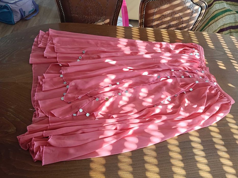 Cintos, saias e top de dança oriental