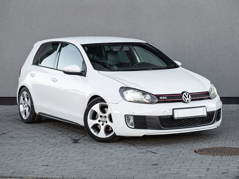 Volkswagen Golf 2.0T 210KM Skóra Xenon Grzane Fotele Parktronic