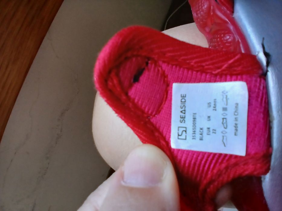 Vendo Sandálias Menino