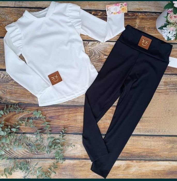 Komplet dla dziewczynki,  bluzka + spódniczka