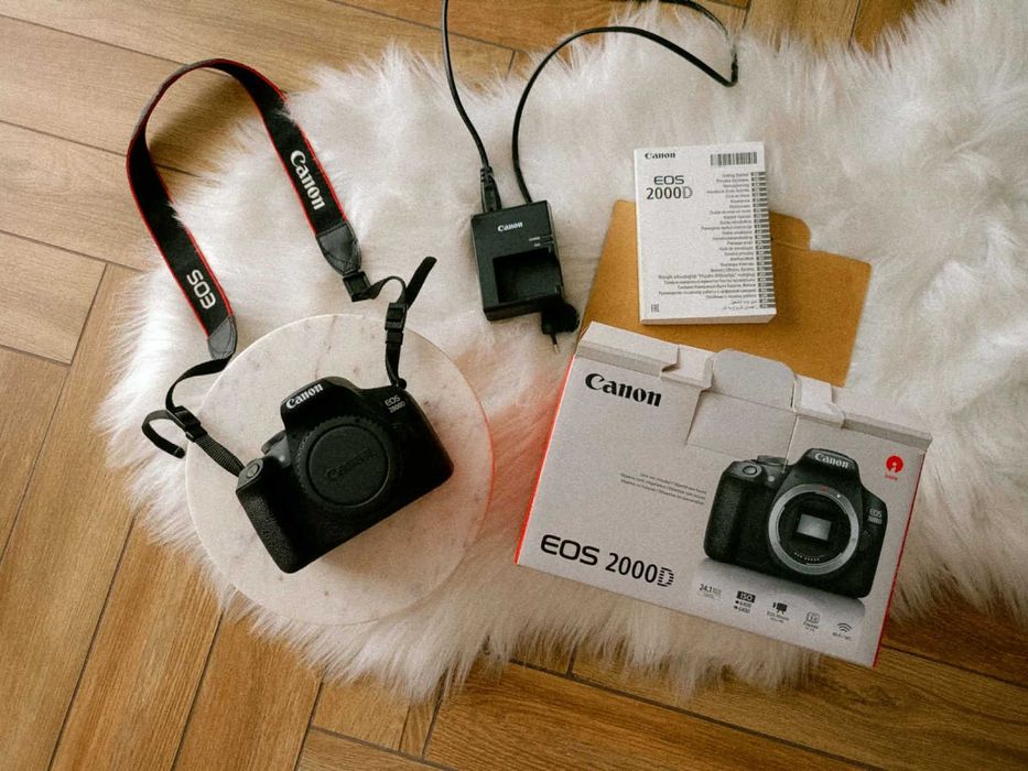 Aparat Canon EOS 2000D  body stan bardzo dobry