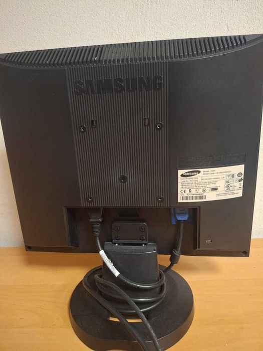 Monitor Samsung 720N