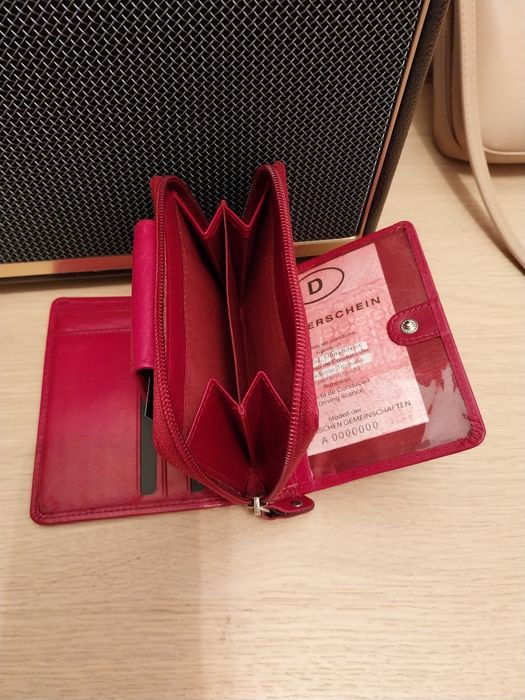 Sprzedam portfel damski Lasocki