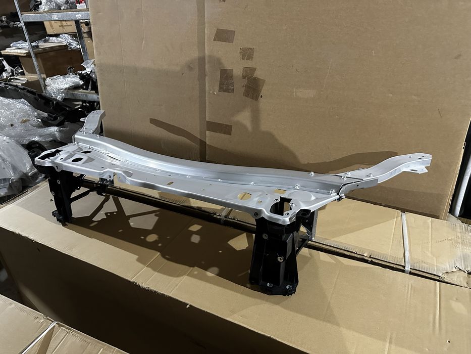 Передняя панель телевизор Мерседес CLA GLA 156 C 205 GLC 253 E 213