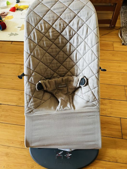 Шезлонг для немовлят BabyBjorn