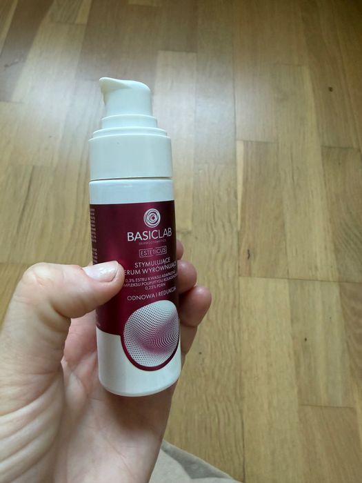 Basiclab stymulujące serum wyrównujące 0,3% estru kwasu adapalenu