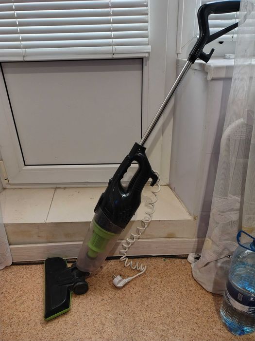 Вертикальный пылесос 2500 W Crownberg Germania (