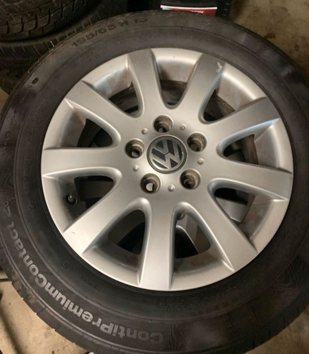 Felgi aluminiowe 15" z oponami do Vw oryginalne