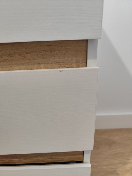 Mesas cabeceira com tomada