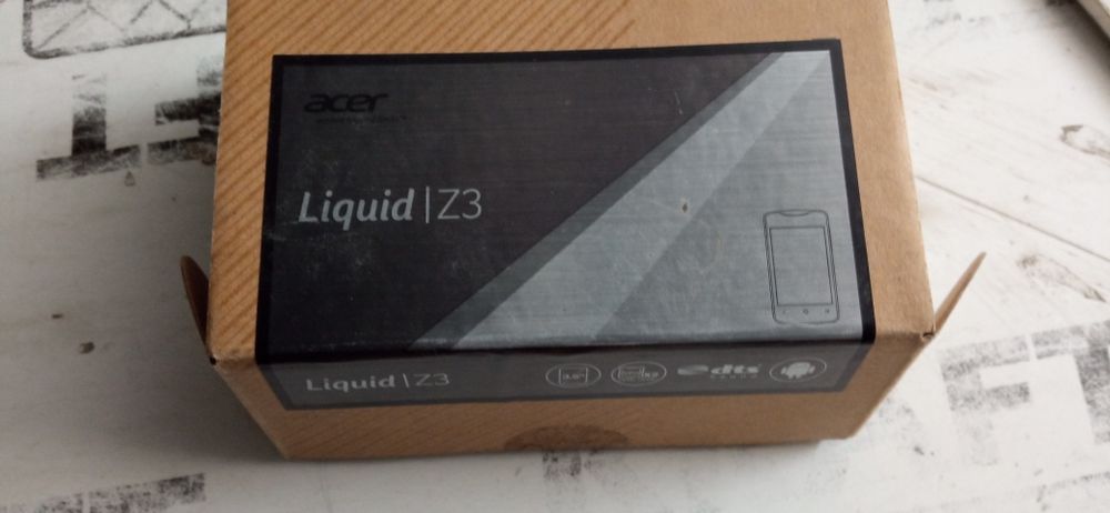 телефон Acer z130