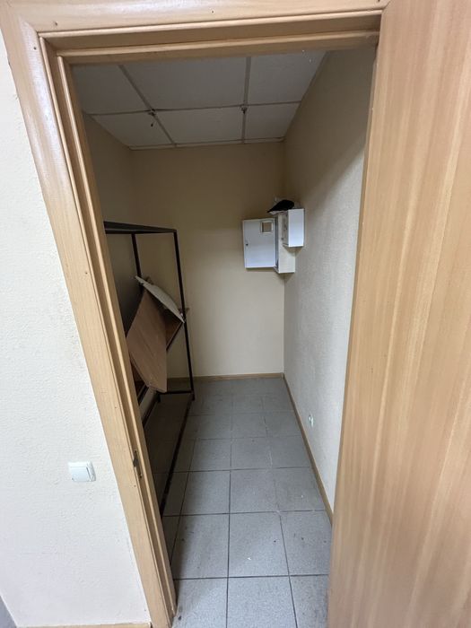 Оренда приміщення 30кв.м зупинка ТРЦ Простор