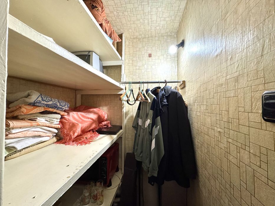 Продажа 1к на Космонавтов с двумя балконами