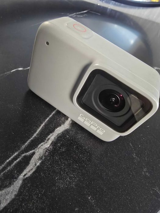 Kamera Sportowa GoPro Hero 7 White (Stan jak NOWY) + Akcesoria