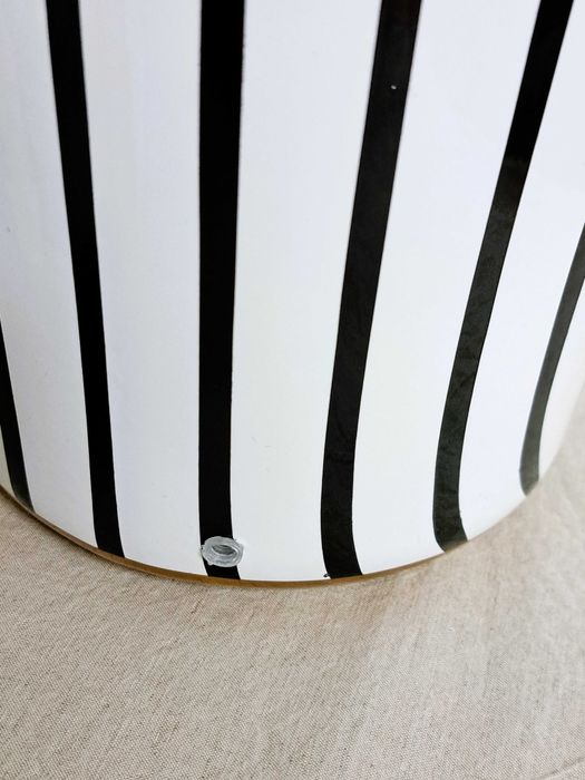 3 garrafões pintados à pistola para decoração ou eletrificação