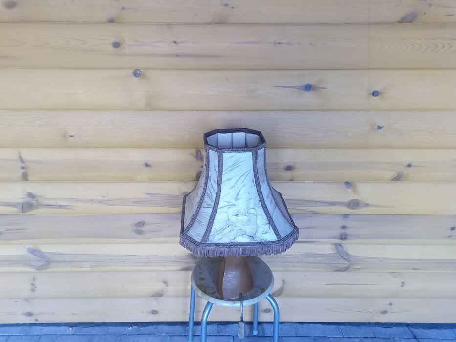 Abażur skóra , lampka dębowa .