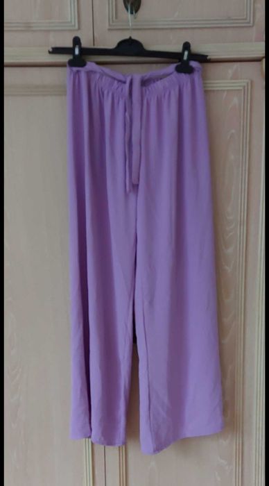 Piękne spodnie, śliczny kolor