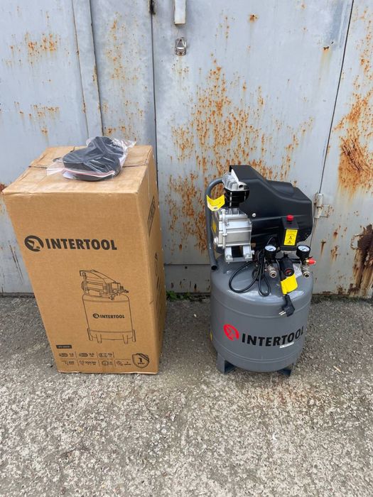 Компресор 50 л вертикальний 1,5 кВт, 220 В, 8 атм, 206 л/хв, 63 дБ INTERTOOL PT-0019
