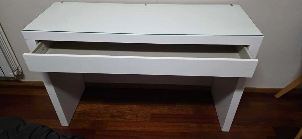 Cómoda/Toucador Ikea MALM