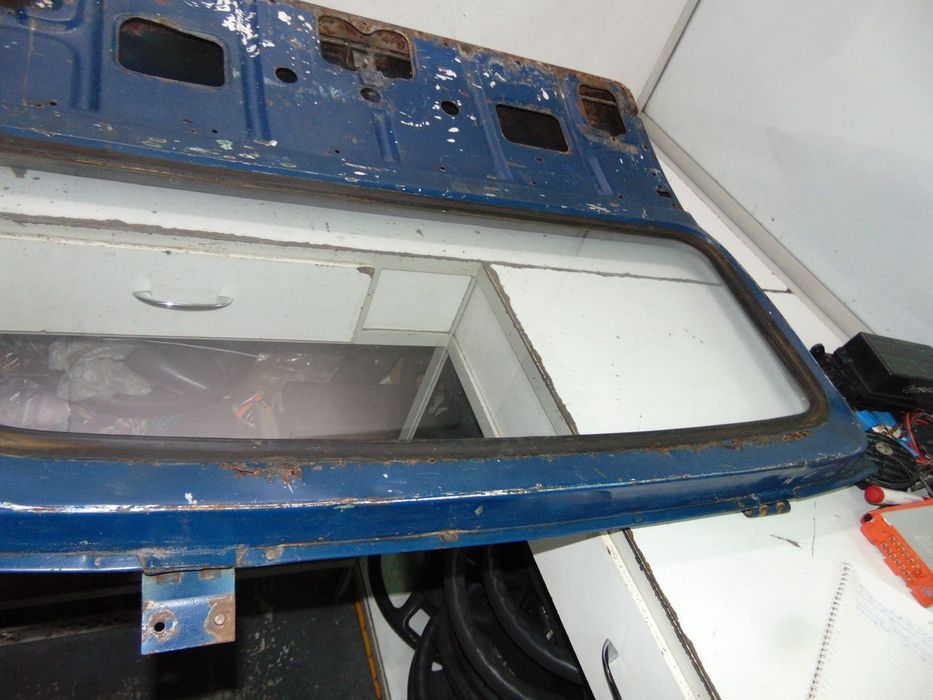 Peugeot 404 tampa da mala