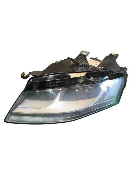 Ótica / Farol Esquerdo AUDI A4 B8