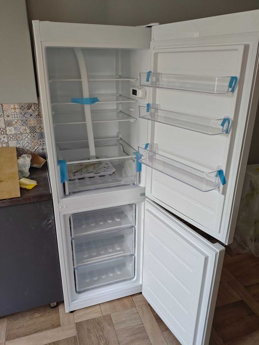Холодильник Indesit – новый!