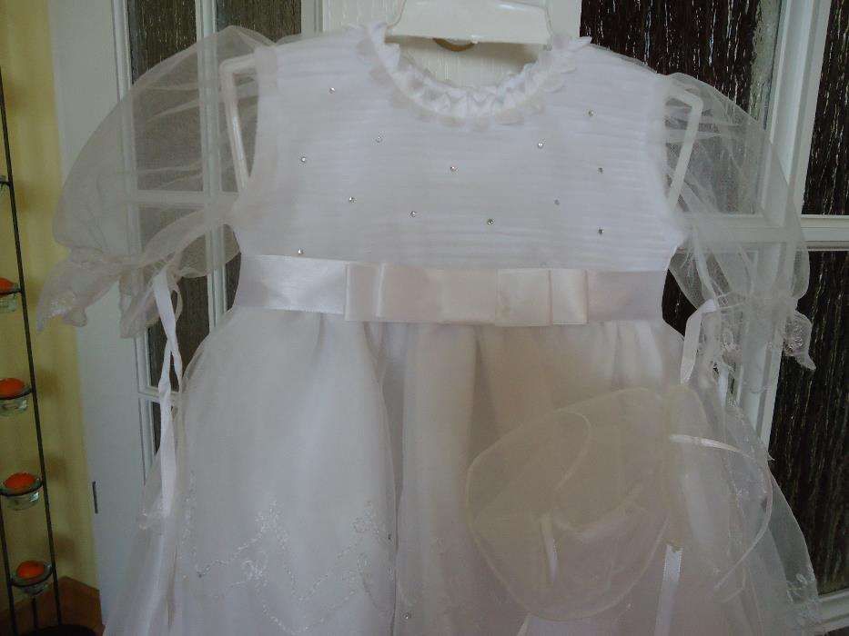 sukienka ubranko do chrztu z czapeczka welon torebka buciki