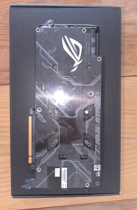 Asus Rog Strix Radeon RX 5700 XT