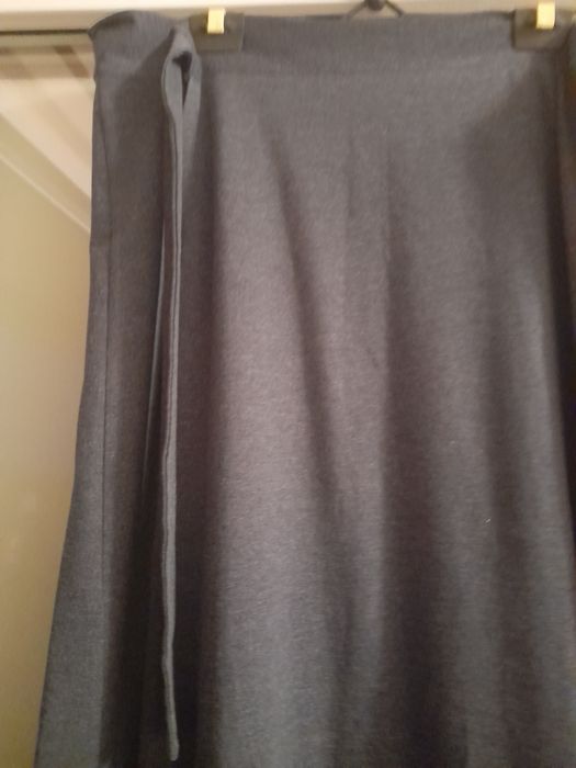 Długa, zakładana spódniczka, XL
