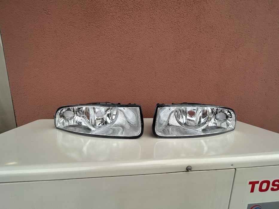 Протитуманні фари Шкода Skoda Superb Octavia A5 Fabia противотуманки