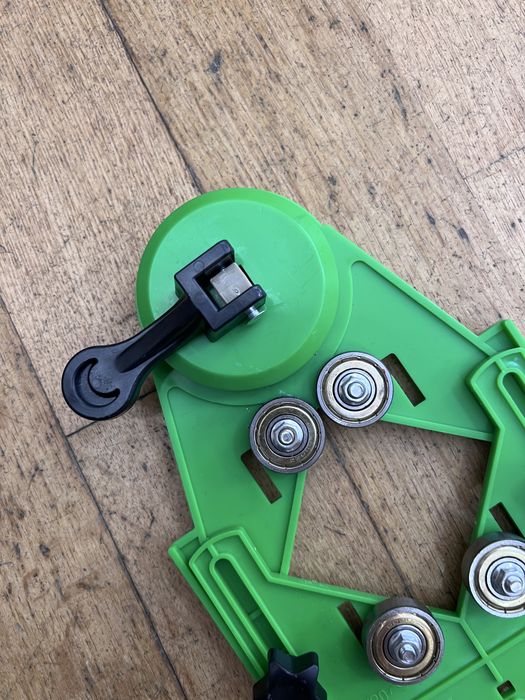 Guia de Perfuração Autocentrável com Ventosa para Azulejo e Vidro