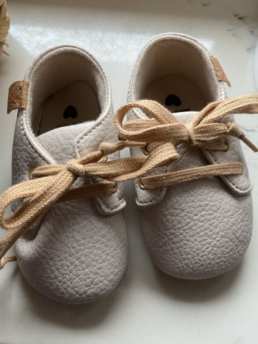 Buty niemowlece  rozmiar 12