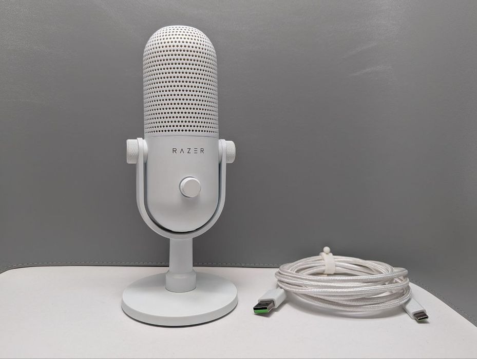 Мікрофон Razer Seiren V3 Chroma Black (RZ19-05060100-R3U1)