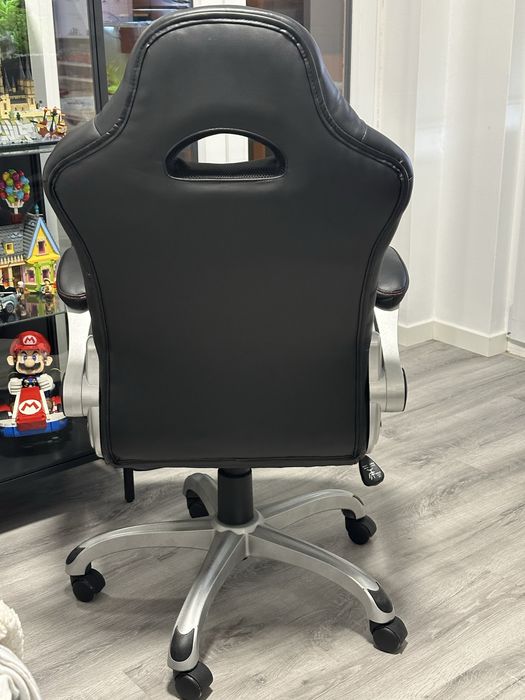 Cadeira gaming usada