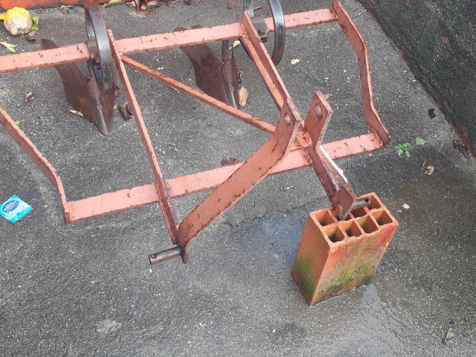 Alfaias agricolas para trator