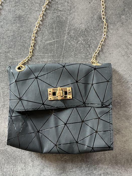 Damska mała torebka czarna