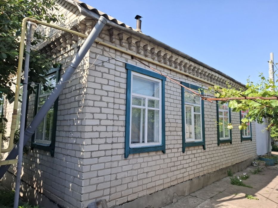 Продається добротний будинок в смт Іларіоново (Яворницьке)