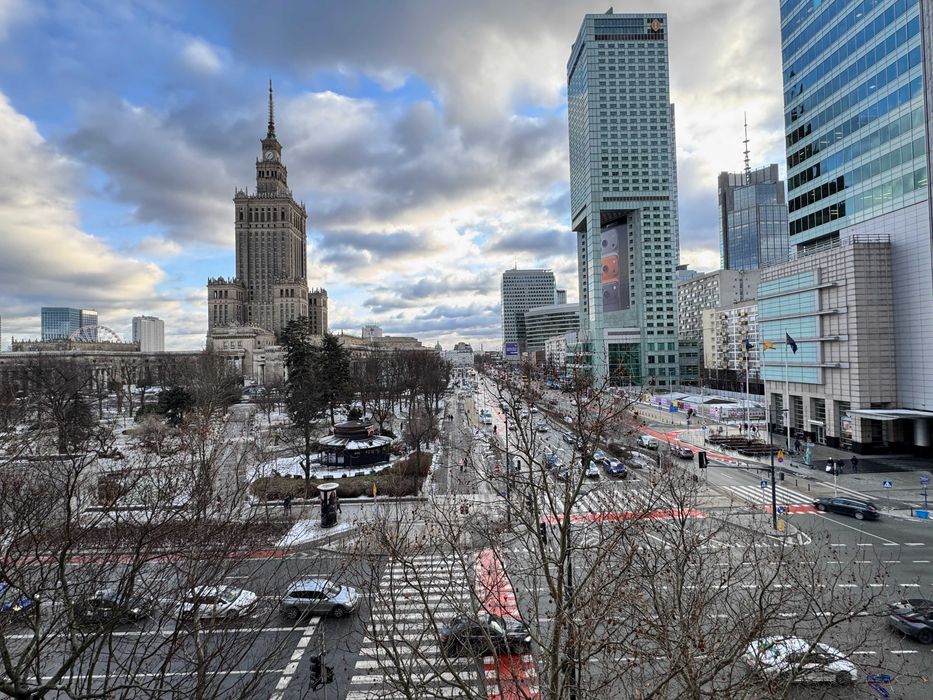 Świętokrzyska z widokiem na Pałac, parking, klimatyzacja, po remoncie
