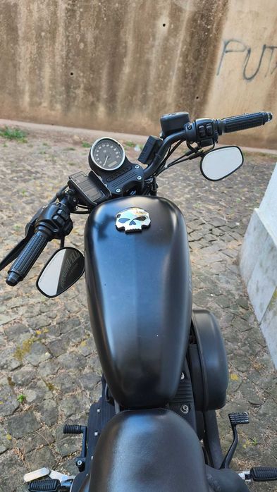 Harley-Davidson Sportster XL 883 Iron - 2014 - 15 mil Km - Pneus Originais