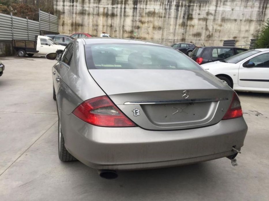 Mercedes CLS 320 CDI W 219 de 2006 para peças