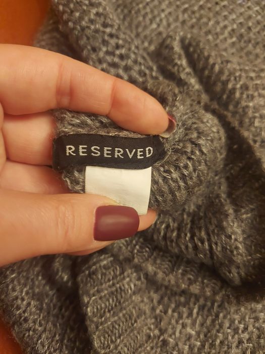 Narzutka z golfem Reserved poncho