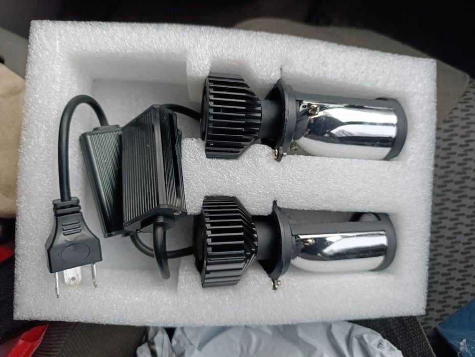 Лед лампи H4 300грн.шт