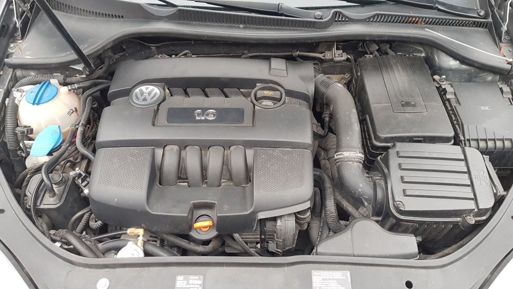 VW Golf V 1.6 газ/бензин
