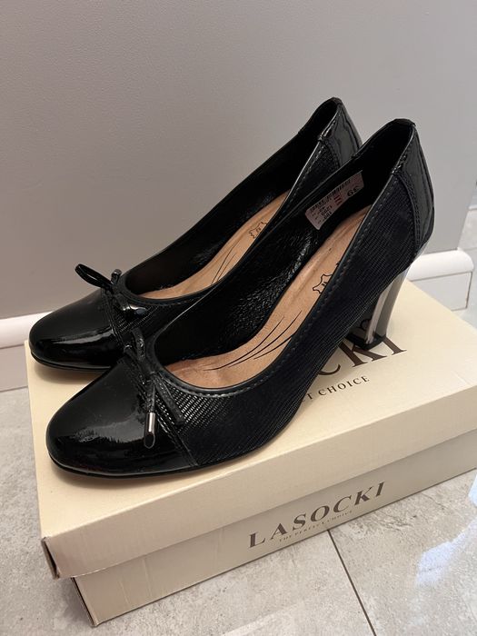 Czarne czolenka damskie Lasocki 39