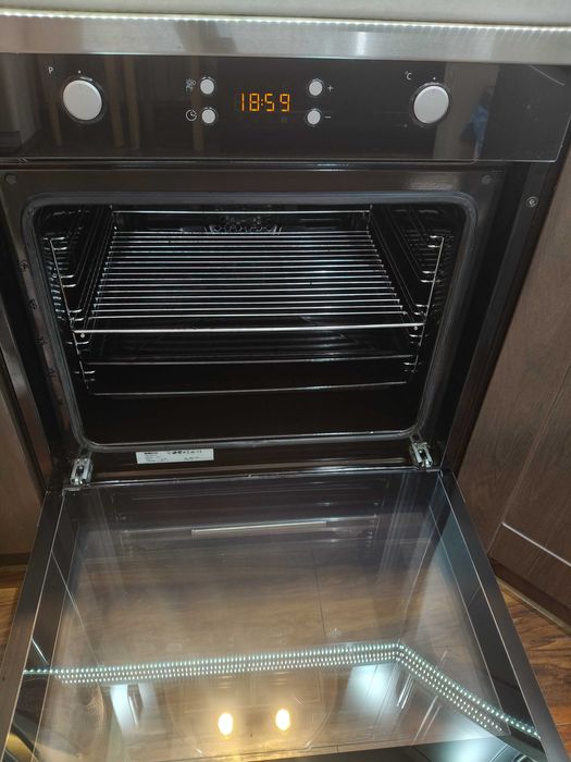 Piekarnik elektryczny - Beko