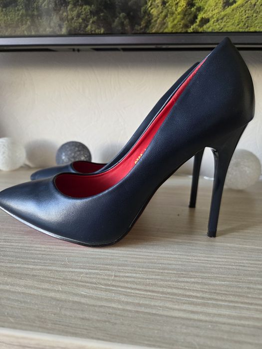 Туфлі жіночі класичні