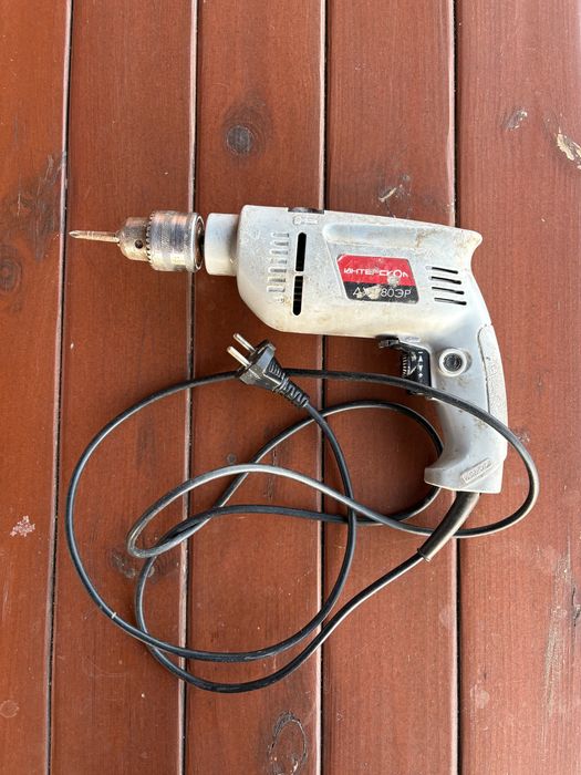 Ударний дриль Интерскор ДУ-580 ер