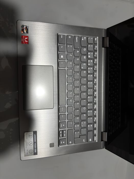 Portátil Lenovo Yoga 530