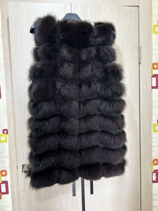 Хутряна жилетка із песця